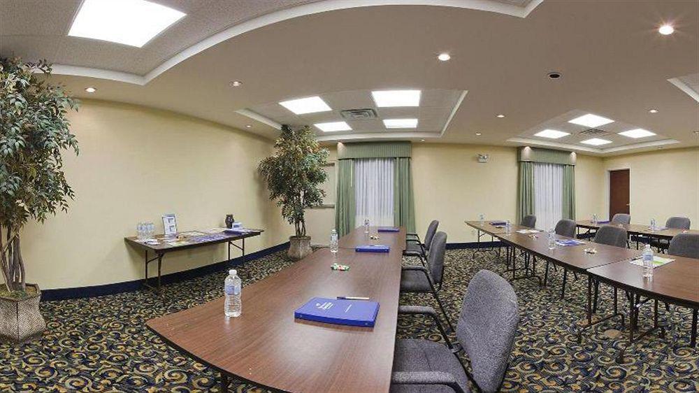Holiday Inn Express Hotel & Suites Pampa By Ihg Eksteriør billede