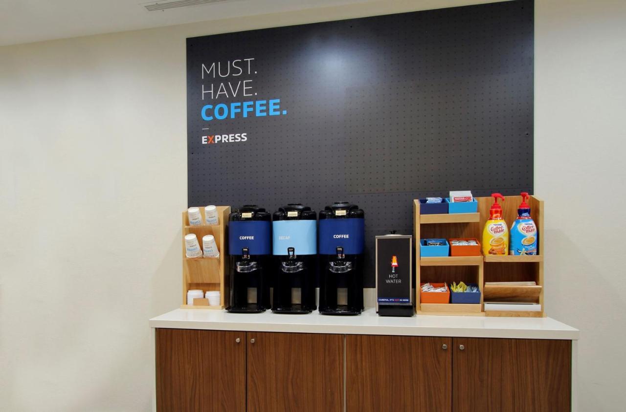Holiday Inn Express Hotel & Suites Pampa By Ihg Eksteriør billede