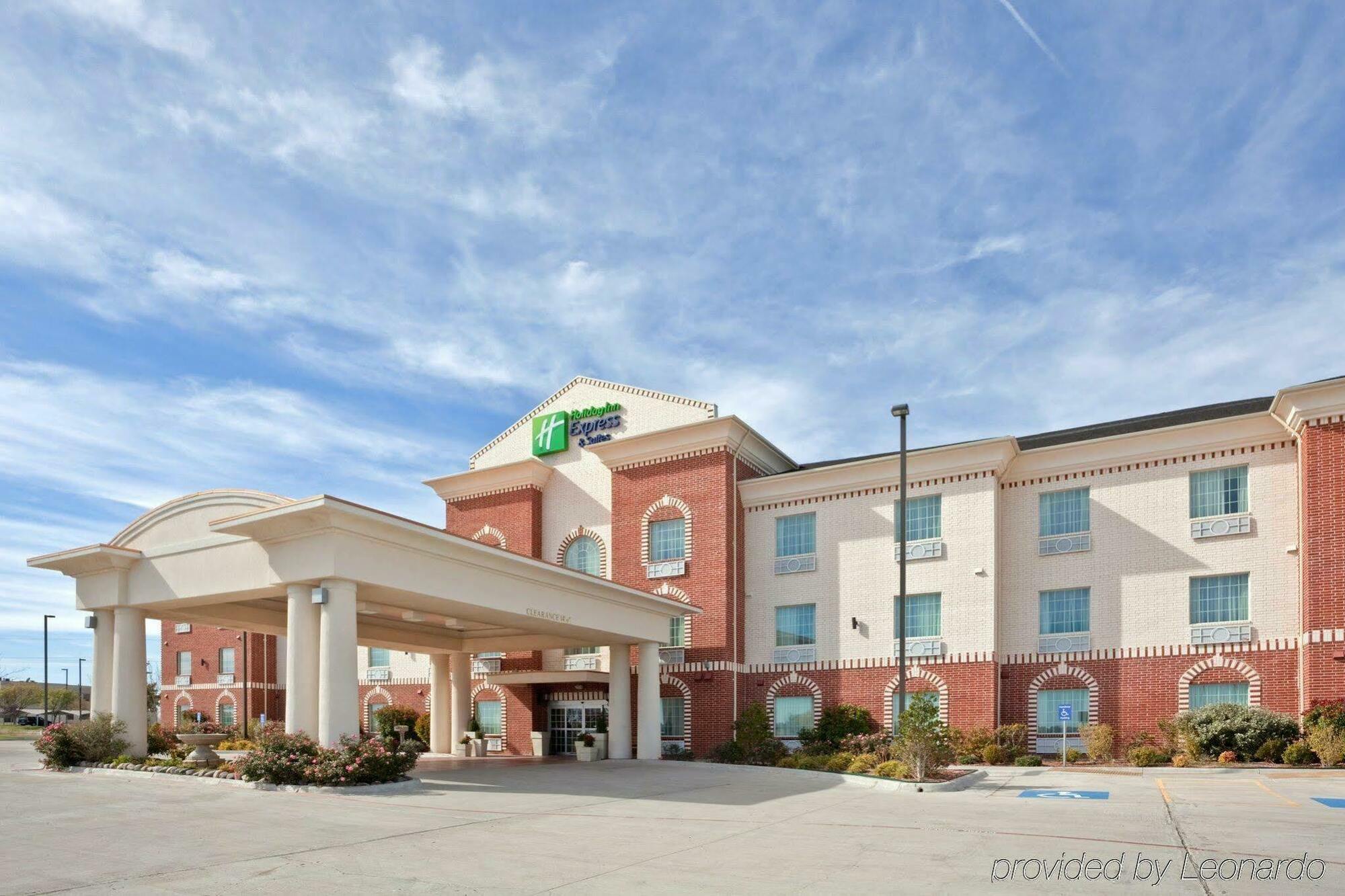Holiday Inn Express Hotel & Suites Pampa By Ihg Eksteriør billede
