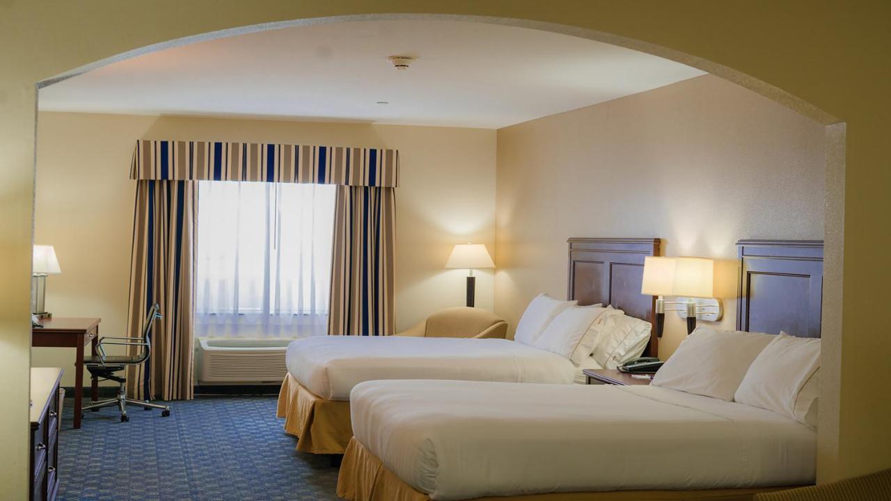 Holiday Inn Express Hotel & Suites Pampa By Ihg Eksteriør billede