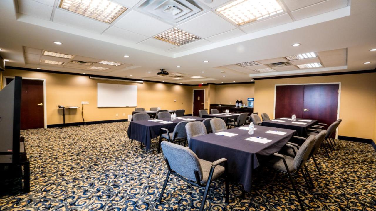 Holiday Inn Express Hotel & Suites Pampa By Ihg Eksteriør billede