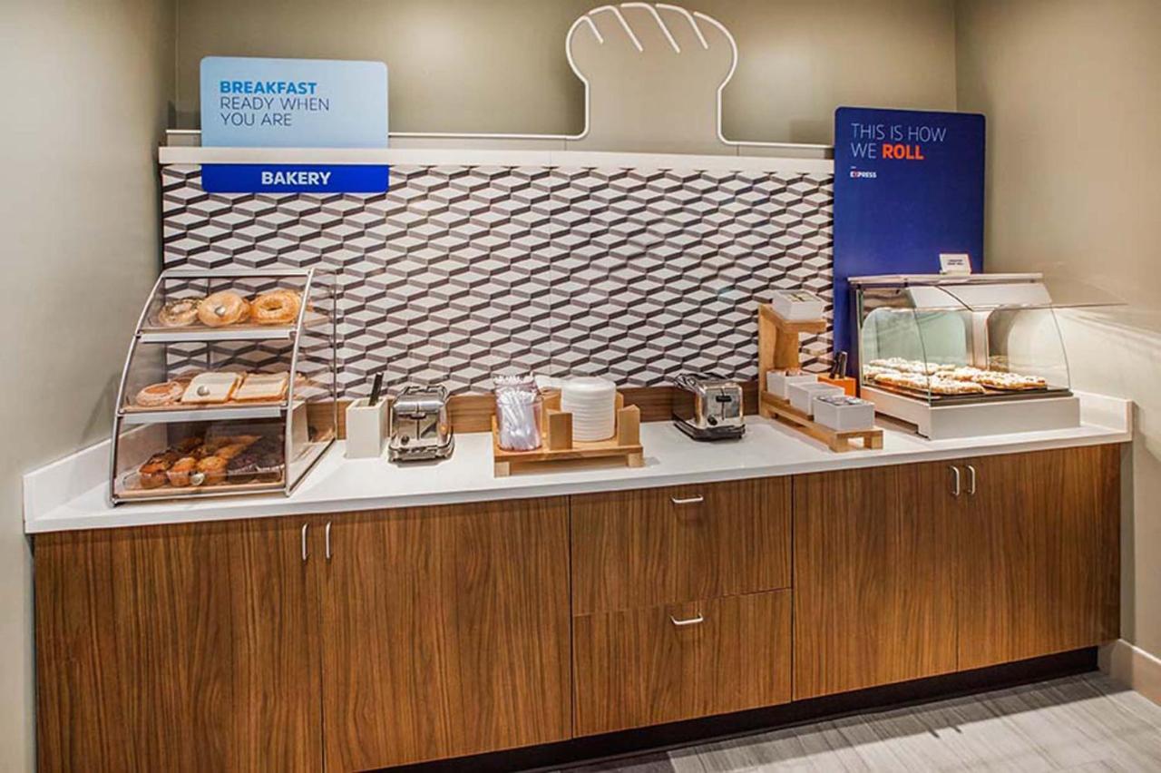 Holiday Inn Express Hotel & Suites Pampa By Ihg Eksteriør billede